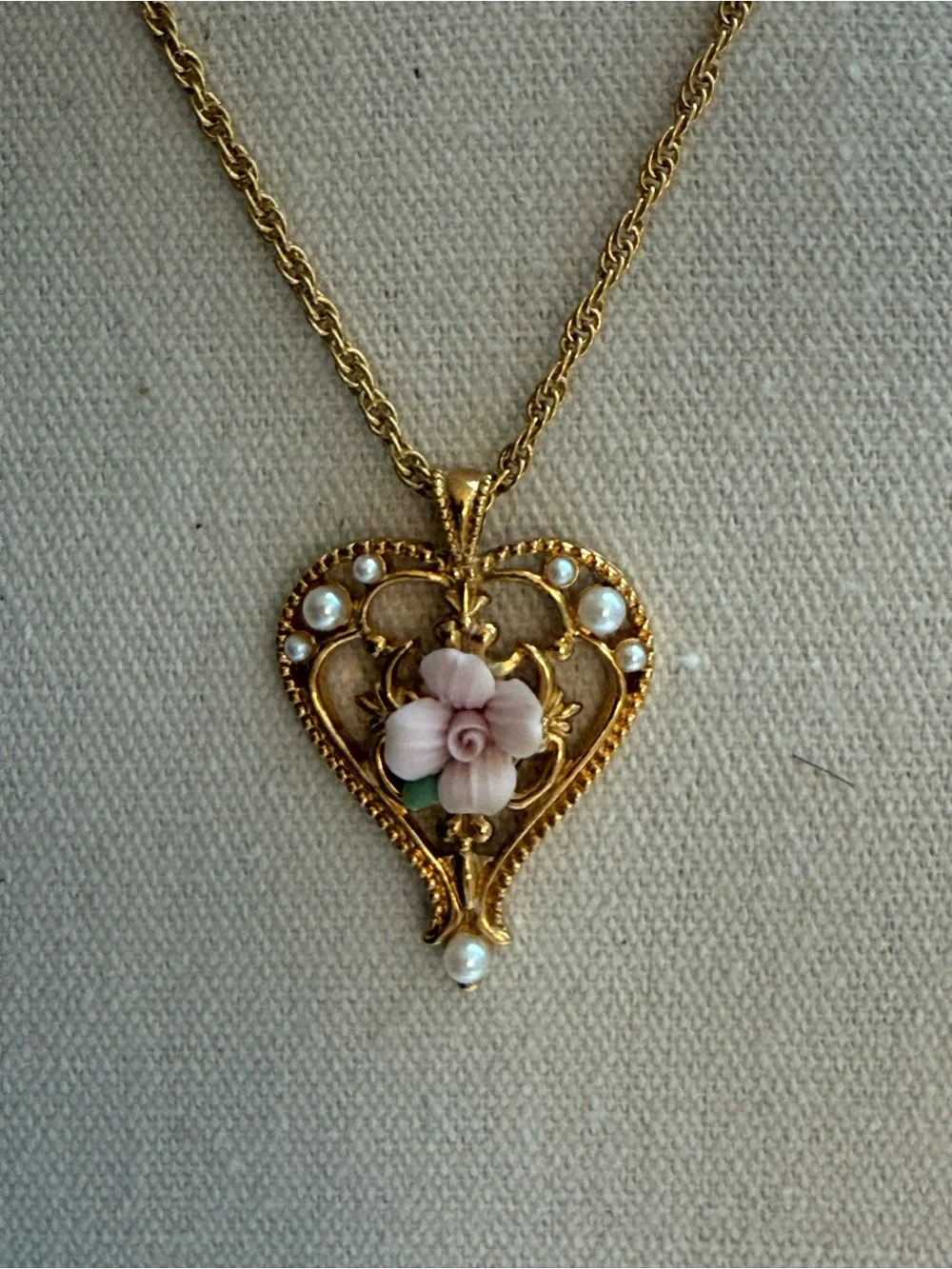 Vintage Avon Heart Necklace & Earring Set. Gold Tone with Porcelain Pink Rose.